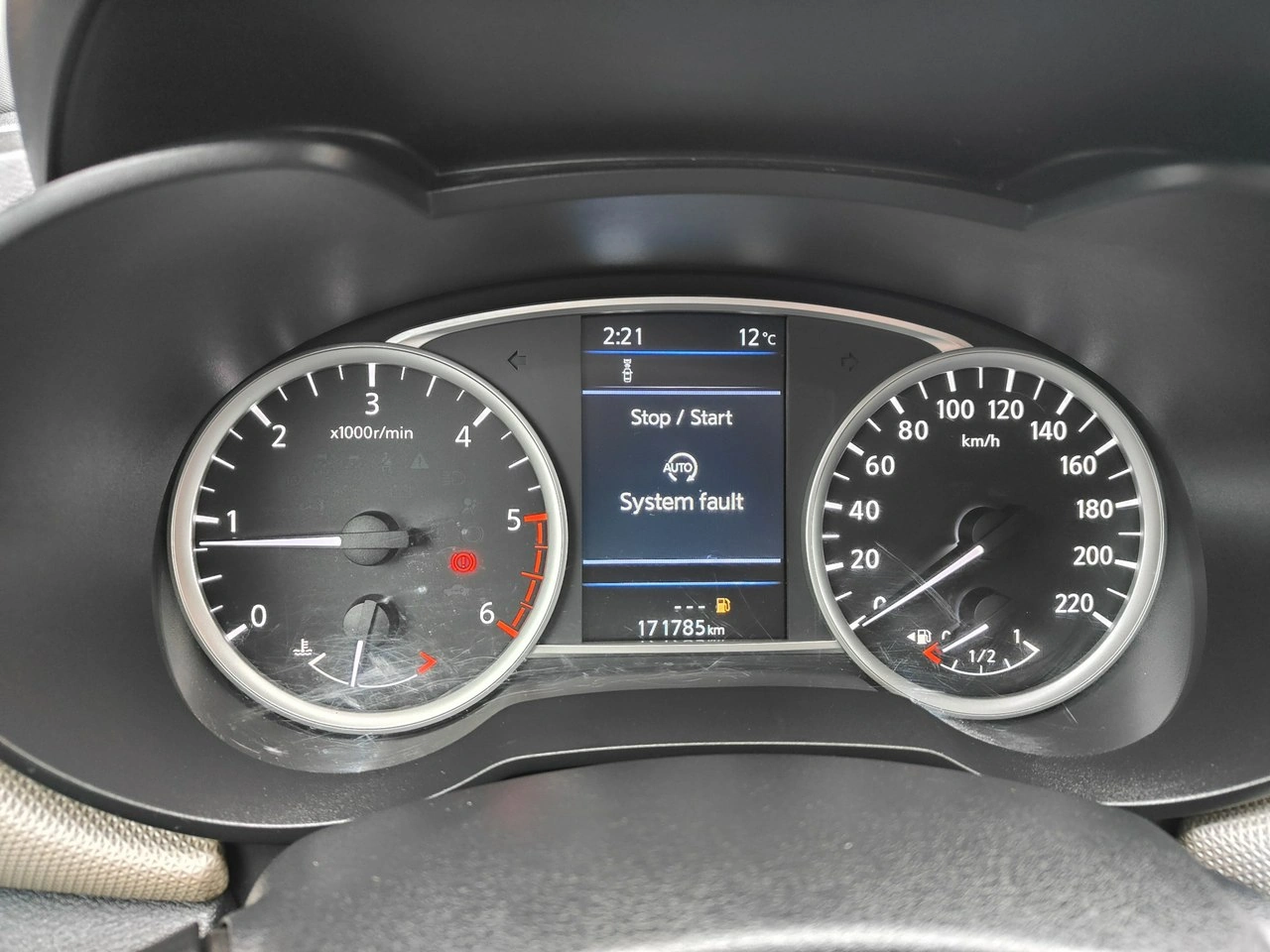 Nissan Micra - Zdjęcie 8