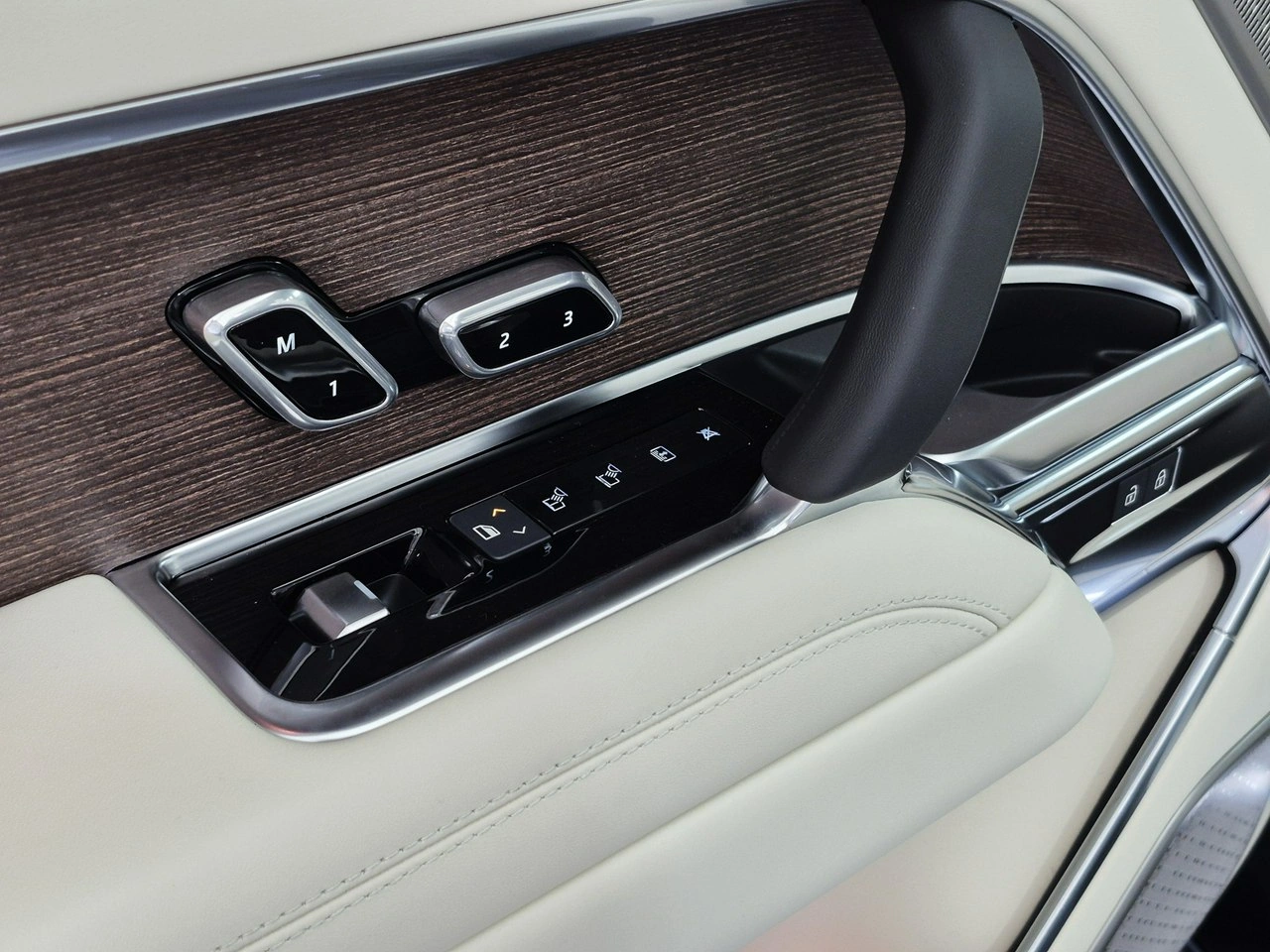 Land Rover Range Rover - Zdjęcie 19