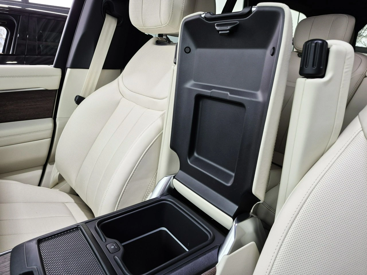 Land Rover Range Rover - Zdjęcie 36