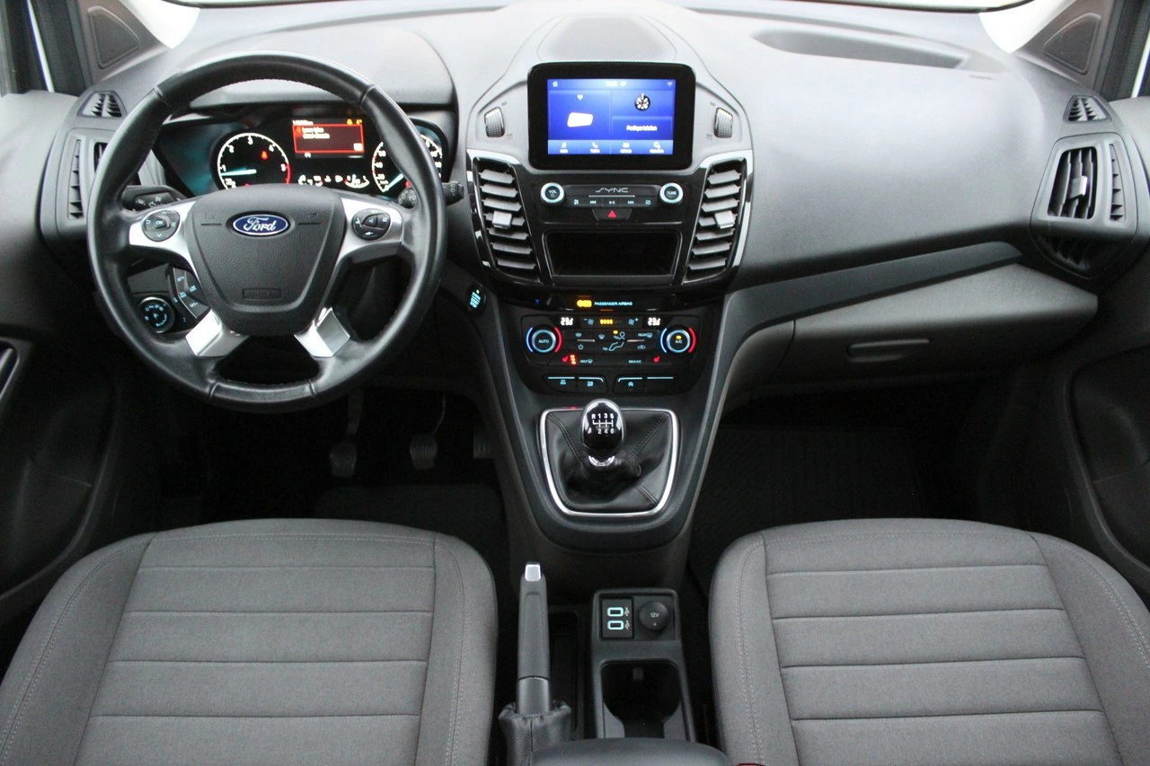Ford Tourneo Connect - Zdjęcie 10