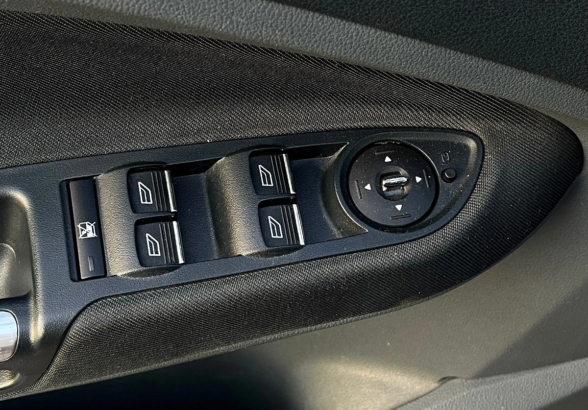 Ford C-MAX - Zdjęcie 23