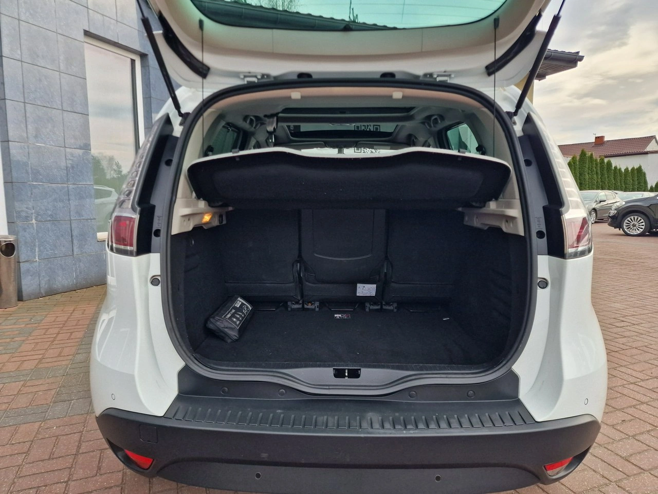 Renault Scenic - Zdjęcie 23