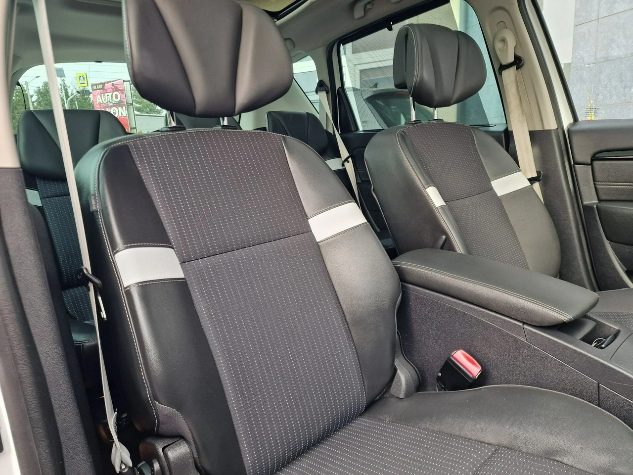 Renault Scenic - Zdjęcie 25