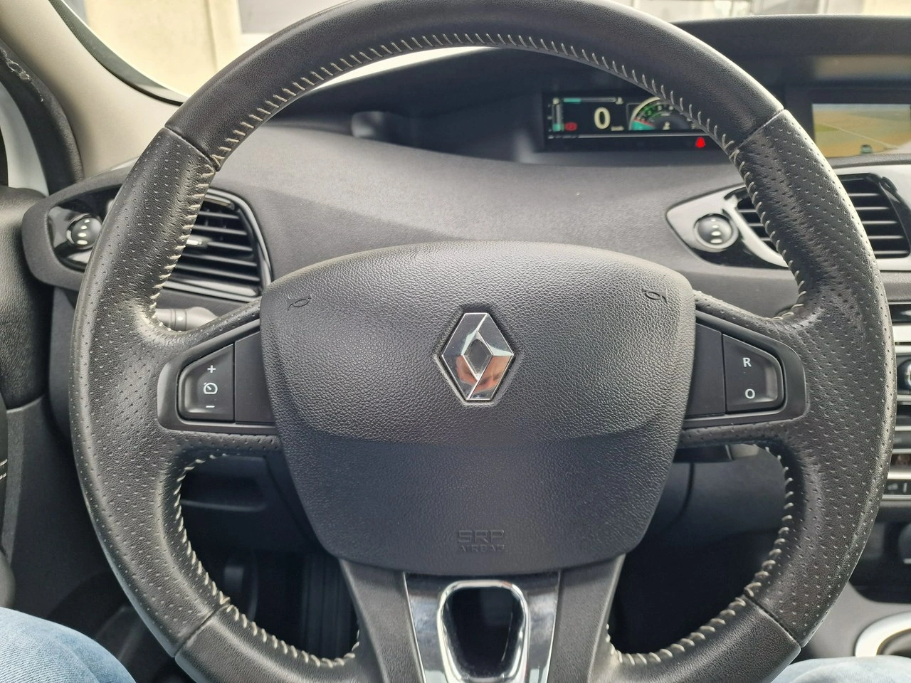 Renault Scenic - Zdjęcie 34