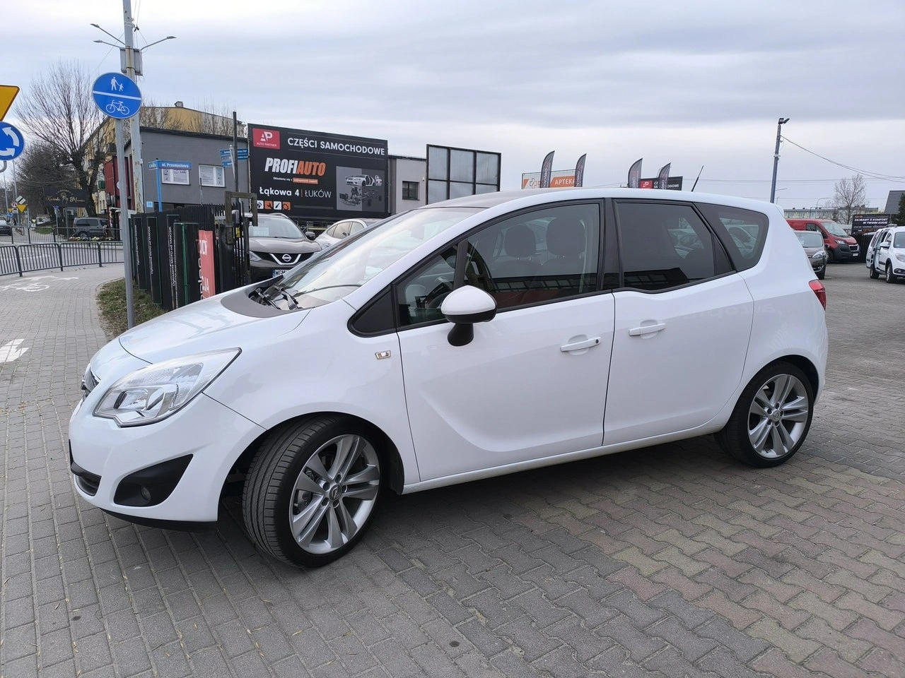 Opel Meriva - Zdjęcie 9