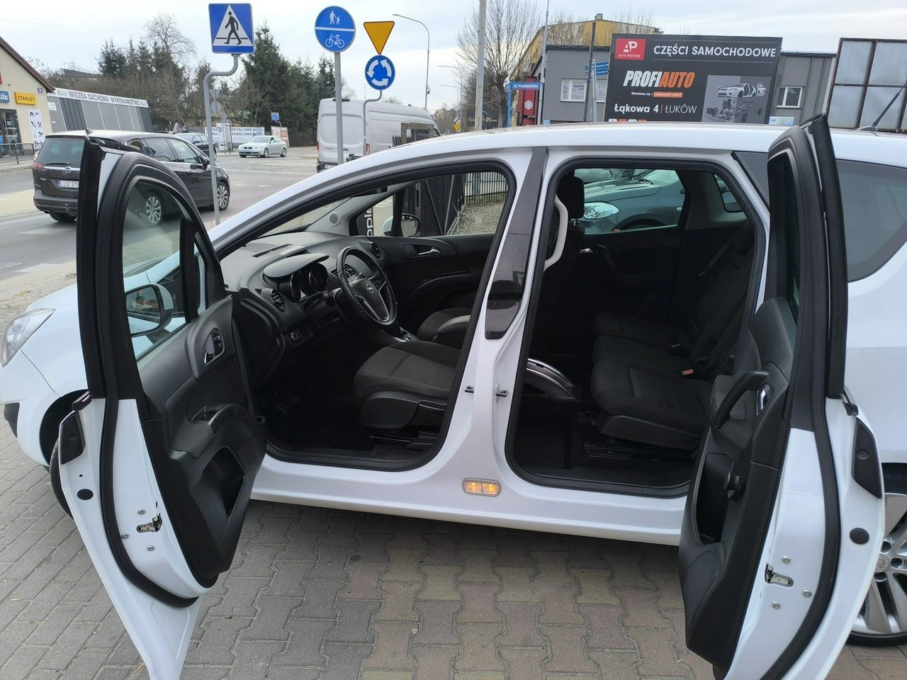 Opel Meriva - Zdjęcie 18