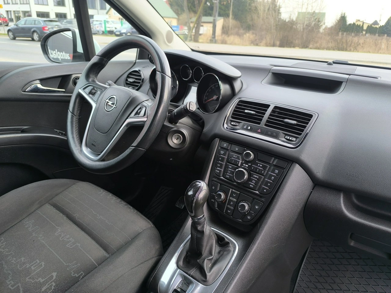 Opel Meriva - Zdjęcie 24