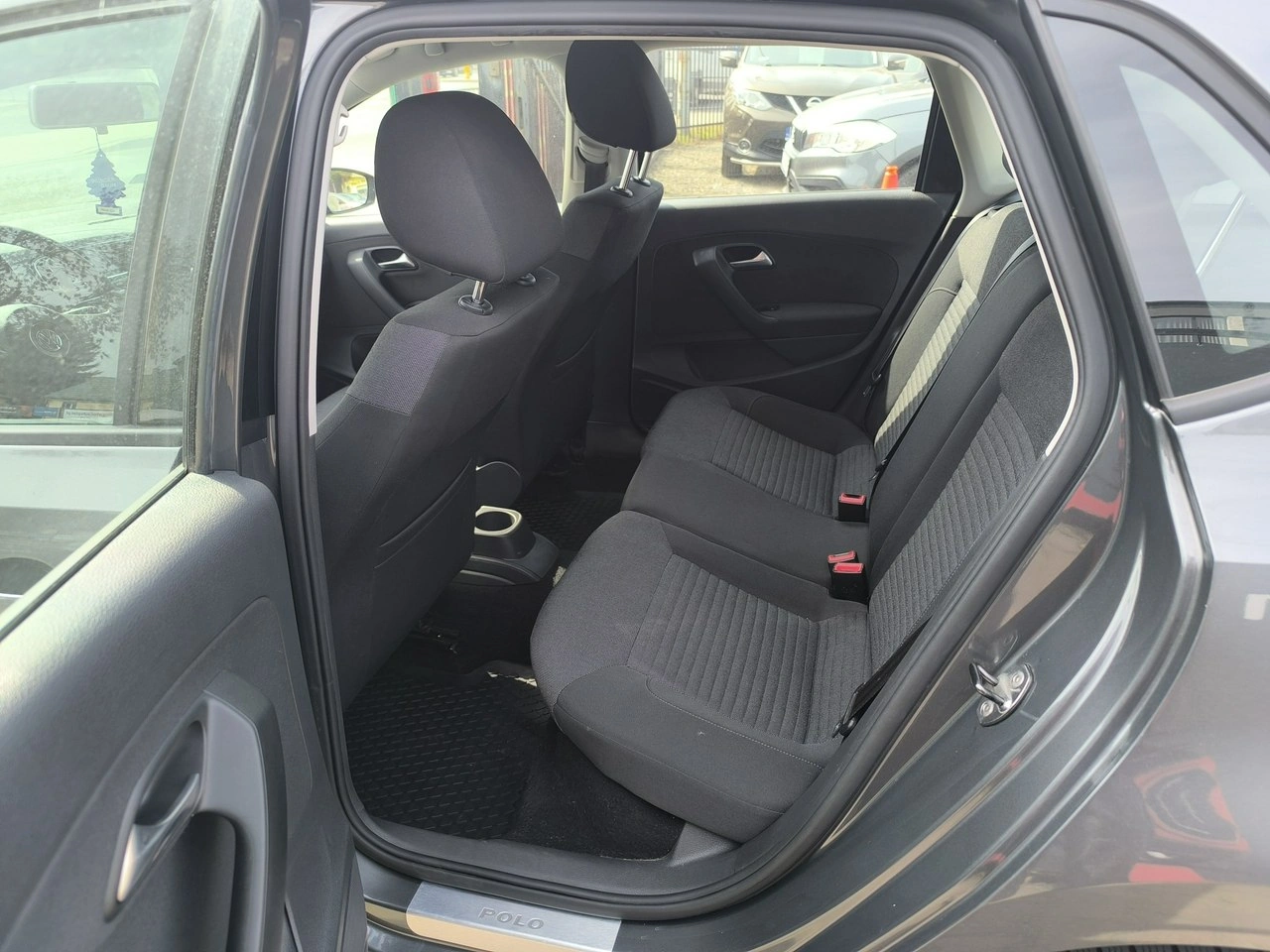 Volkswagen Polo - Zdjęcie 15