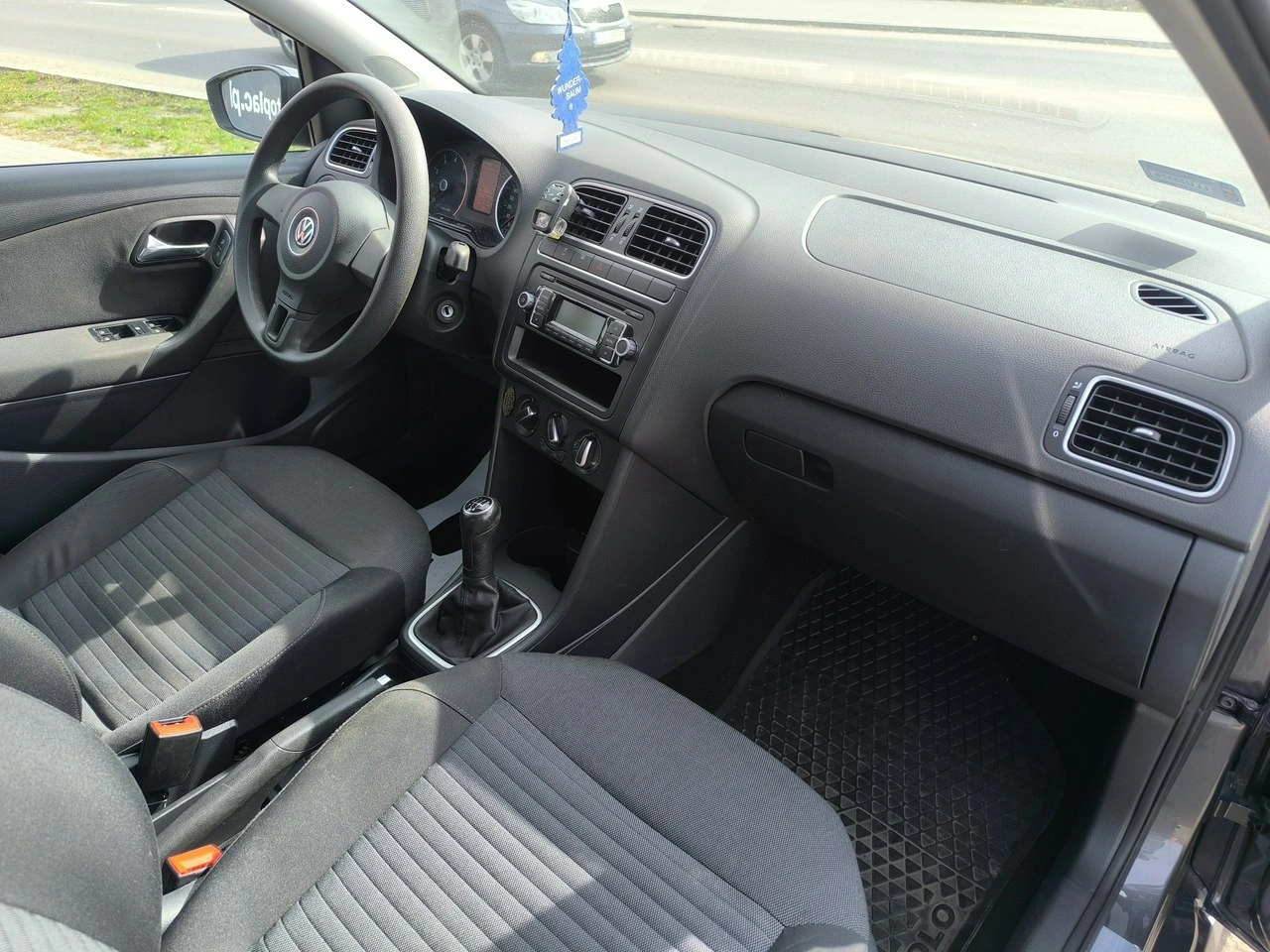 Volkswagen Polo - Zdjęcie 18