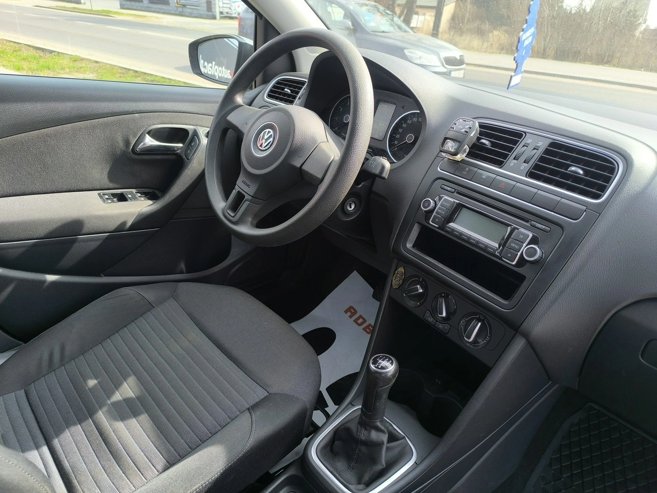 Volkswagen Polo - Zdjęcie 19