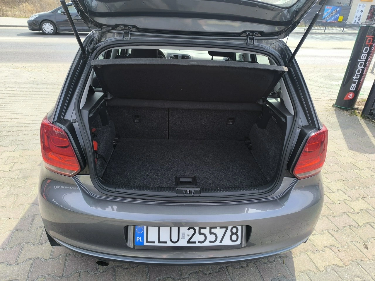Volkswagen Polo - Zdjęcie 22