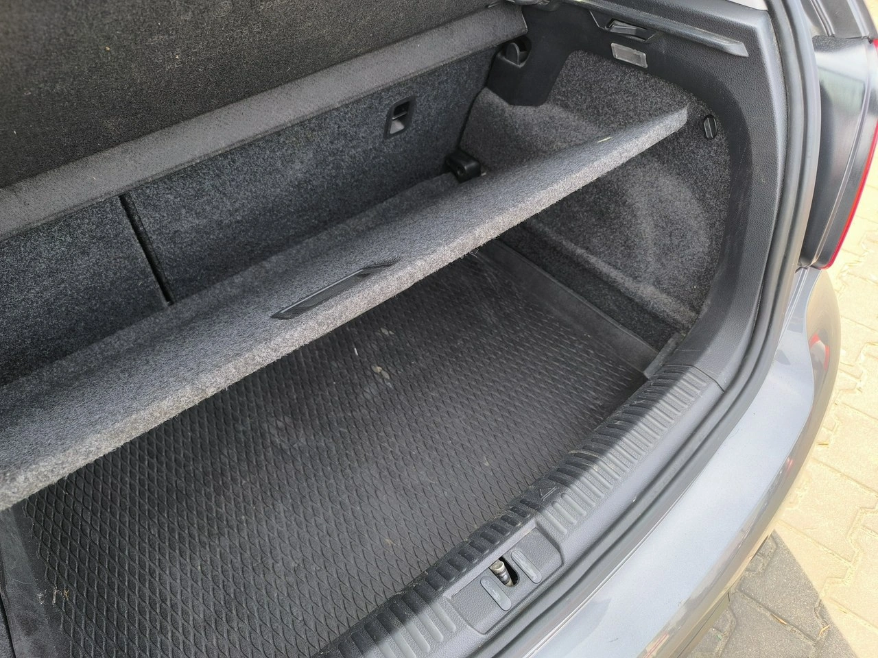 Volkswagen Polo - Zdjęcie 23