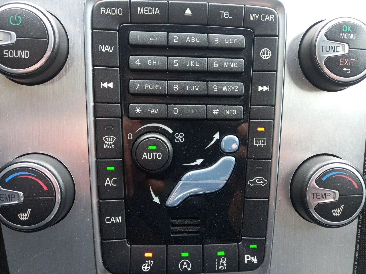 Volvo XC 60 - Zdjęcie 31