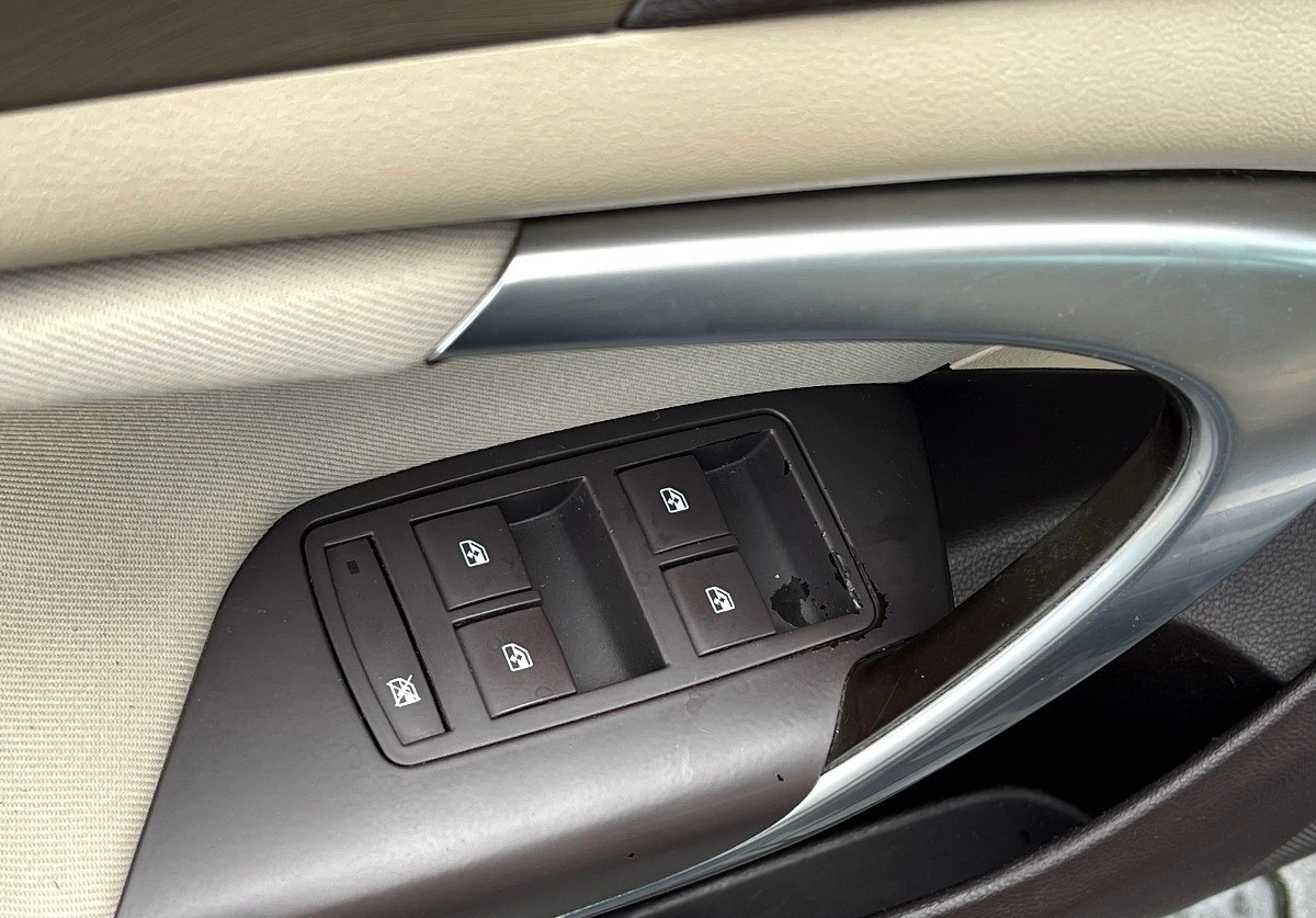 Opel Insignia - Zdjęcie 19