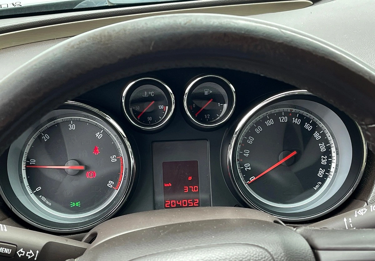 Opel Insignia - Zdjęcie 22