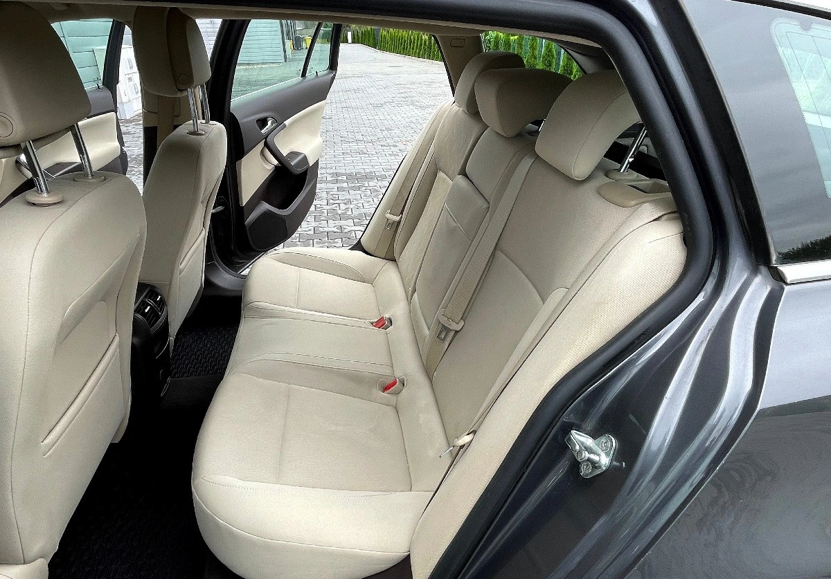 Opel Insignia - Zdjęcie 14