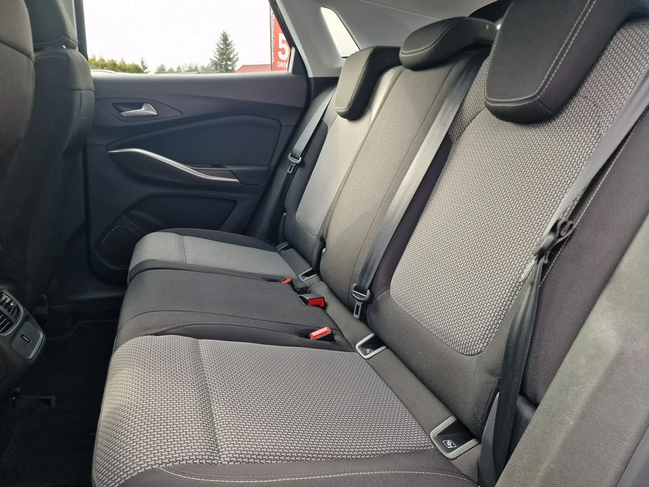 Opel Grandland X - Zdjęcie 16