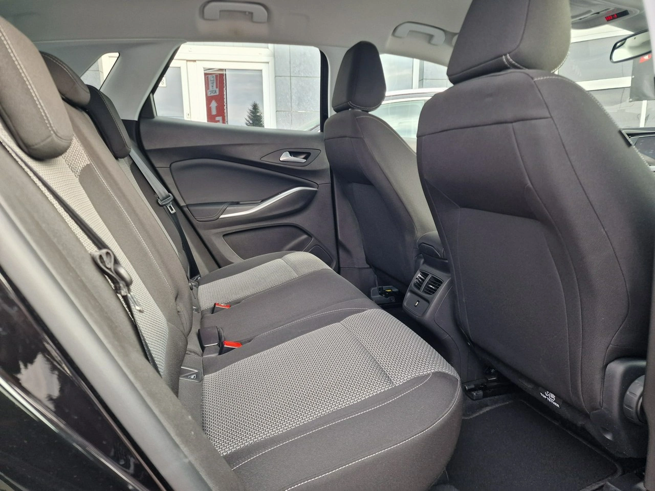 Opel Grandland X - Zdjęcie 18