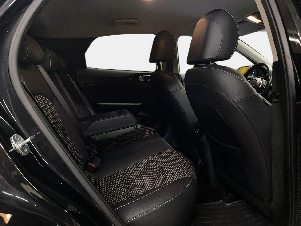 Kia XCeed - Zdjęcie 14