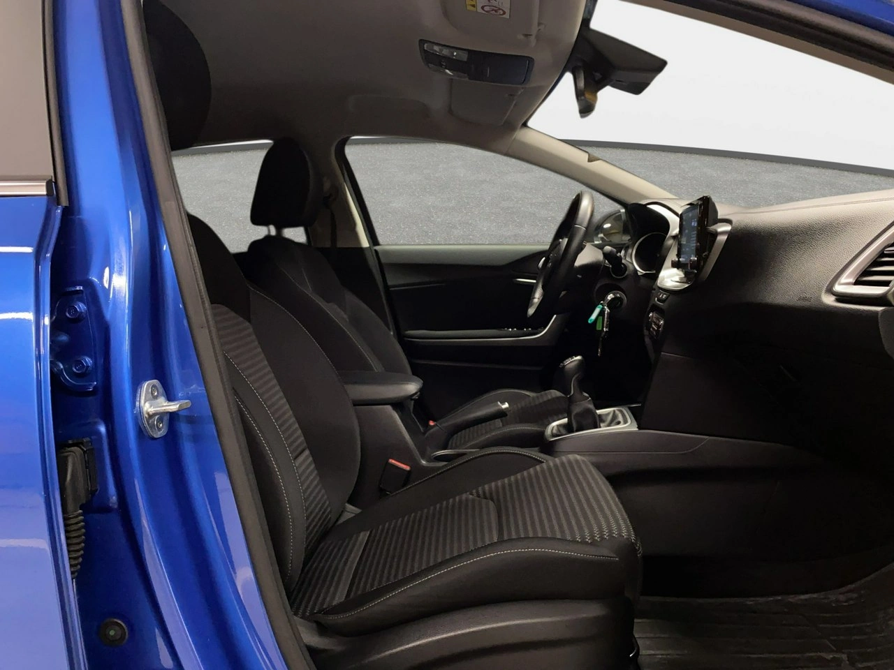 Kia XCeed - Zdjęcie 11