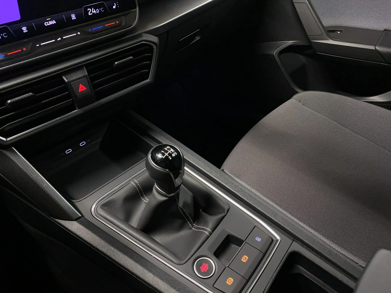 Seat Leon Sportstourer - Zdjęcie 34