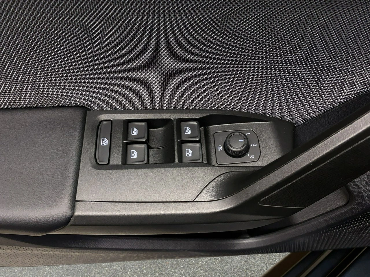 Seat Leon Sportstourer - Zdjęcie 37