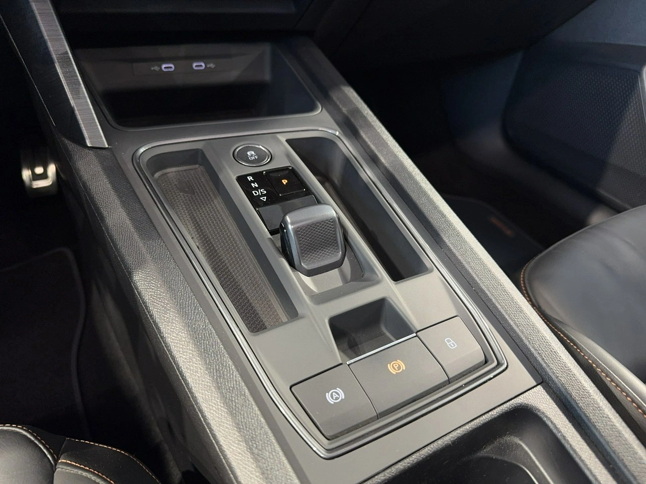 Cupra Leon Sportstourer - Zdjęcie 28