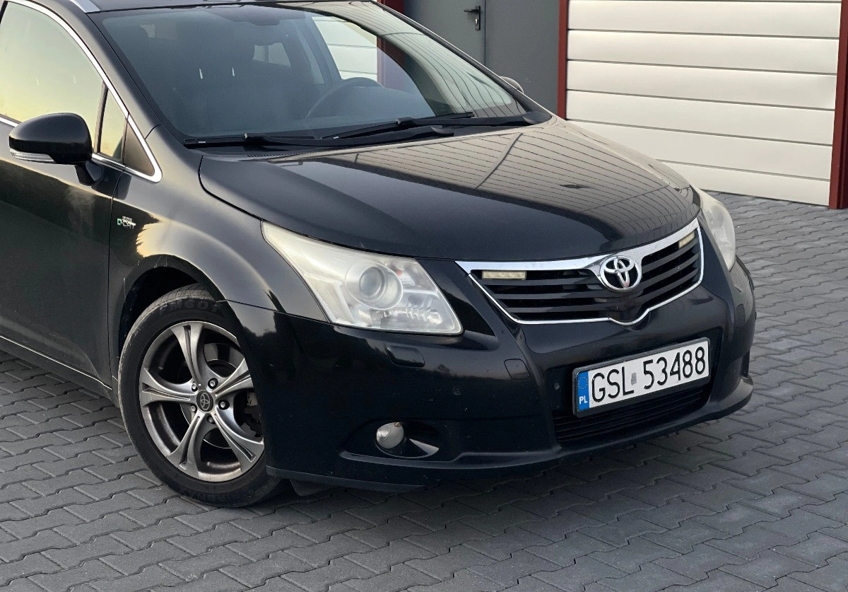 Toyota Avensis - Zdjęcie 1