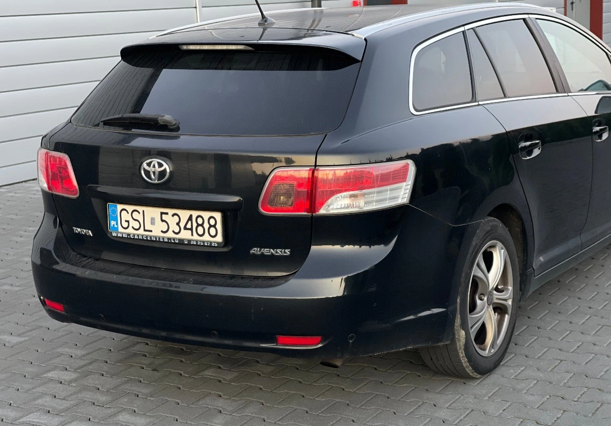 Toyota Avensis - Zdjęcie 7
