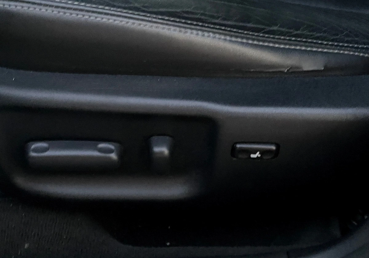 Toyota Avensis - Zdjęcie 22