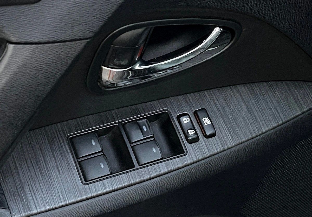 Toyota Avensis - Zdjęcie 20