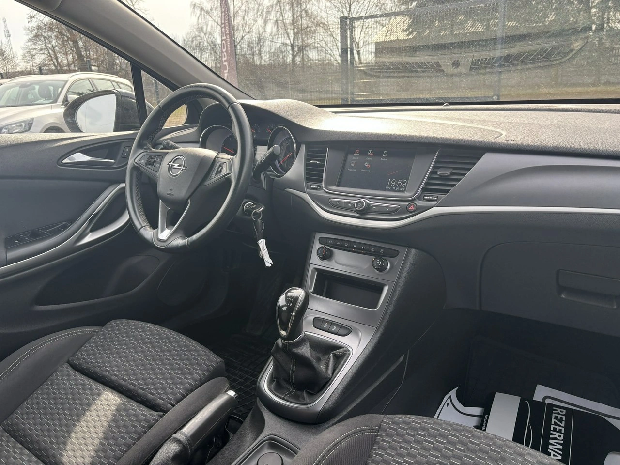 Opel Astra - Zdjęcie 19