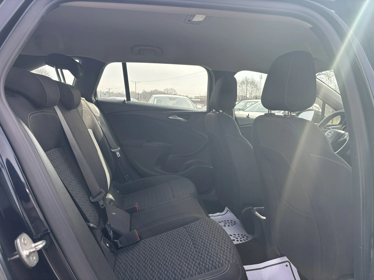 Opel Astra - Zdjęcie 30