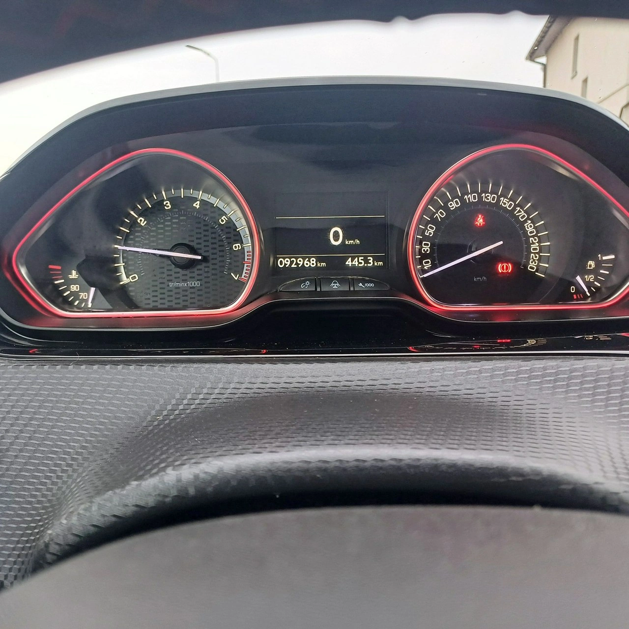 Peugeot 2008 - Zdjęcie 12