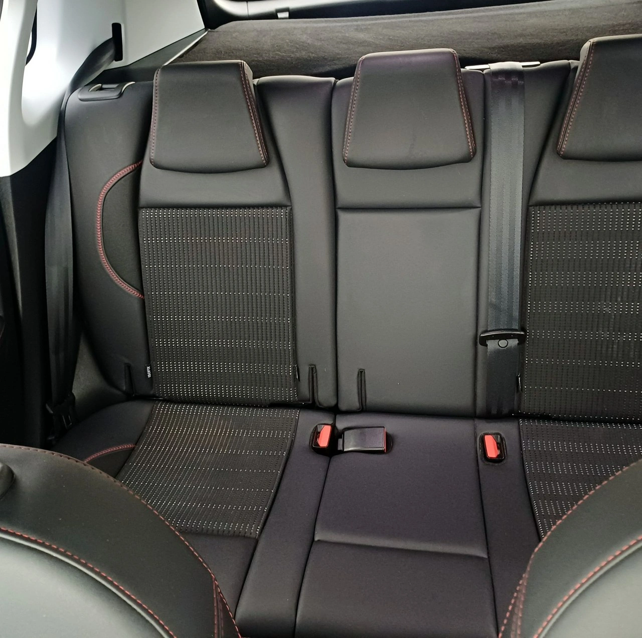 Peugeot 2008 - Zdjęcie 18