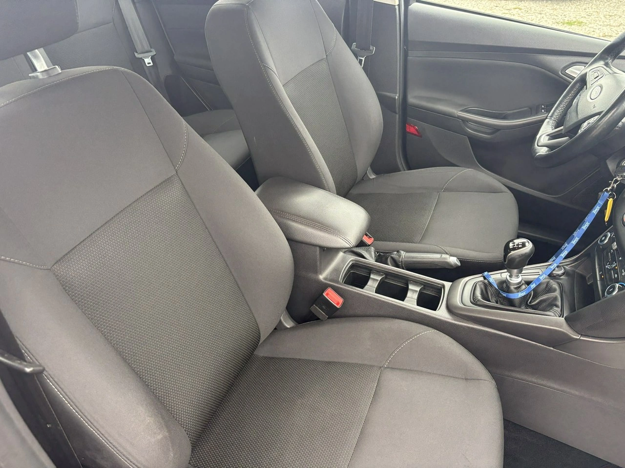 Ford Focus - Zdjęcie 33