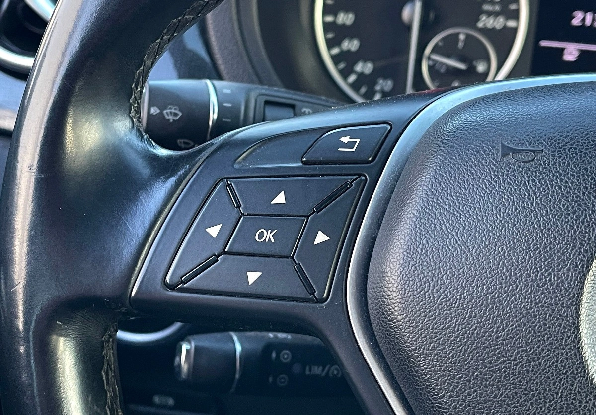 Mercedes-Benz Klasa B - Zdjęcie 24