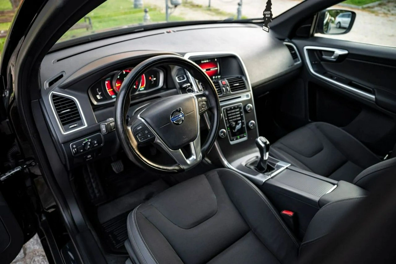 Volvo XC 60 - Zdjęcie 12