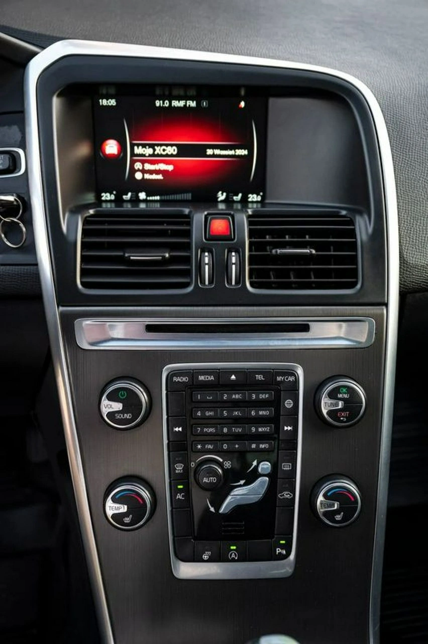 Volvo XC 60 - Zdjęcie 16