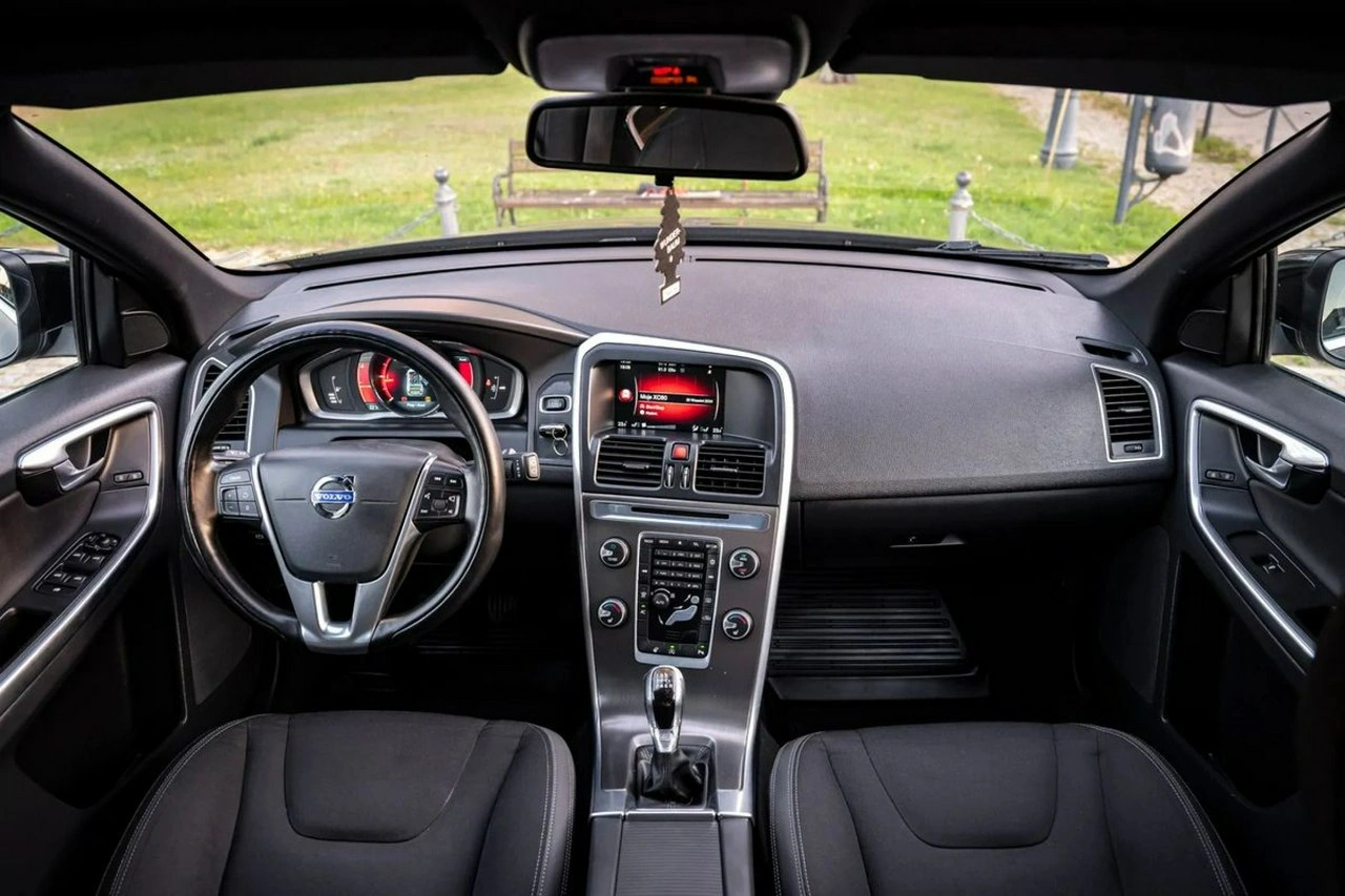 Volvo XC 60 - Zdjęcie 18
