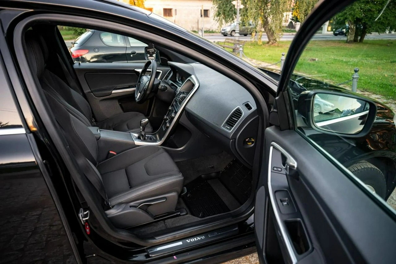 Volvo XC 60 - Zdjęcie 20