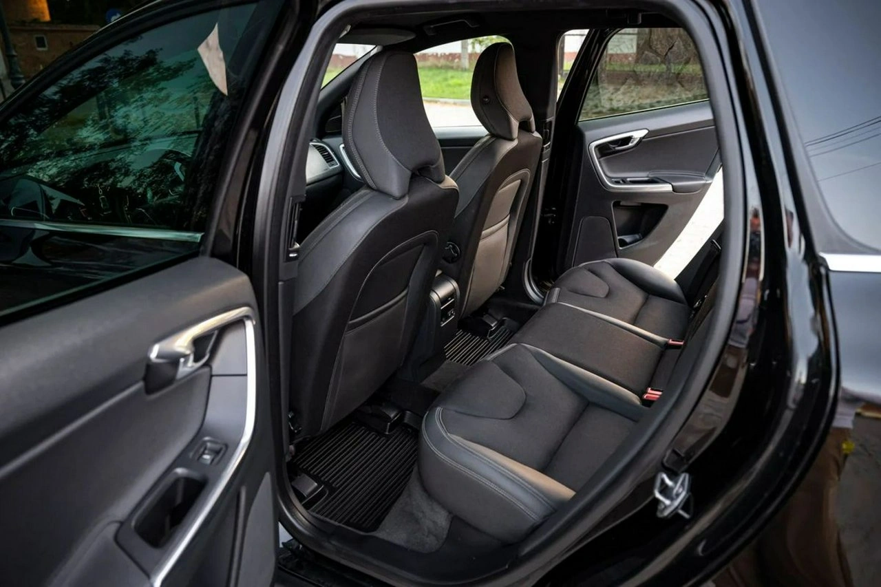 Volvo XC 60 - Zdjęcie 25