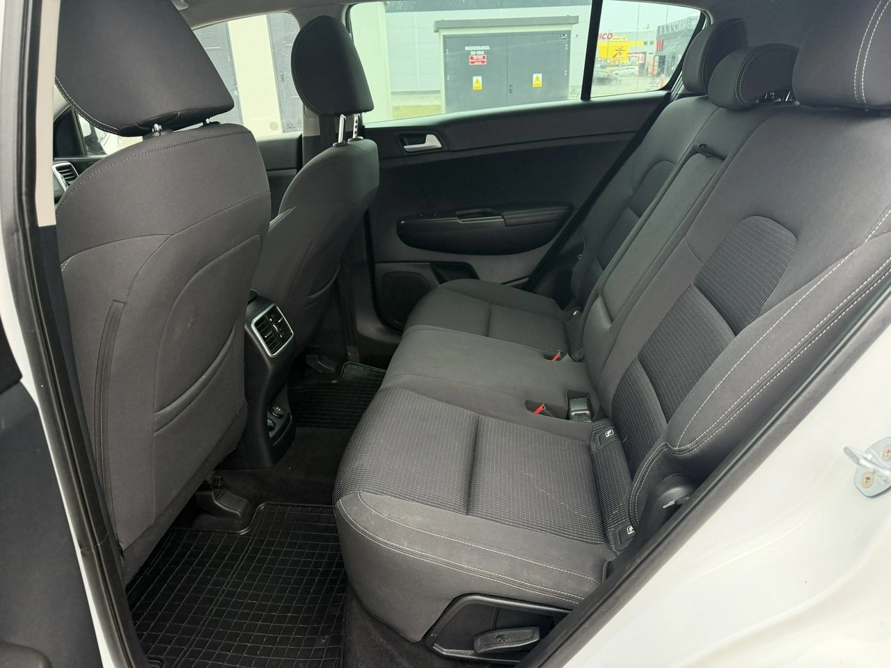 Kia Sportage - Zdjęcie 28