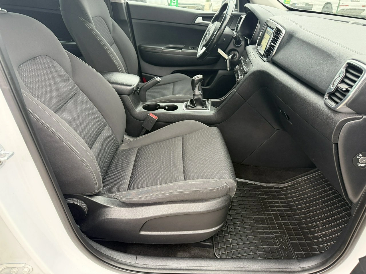 Kia Sportage - Zdjęcie 32