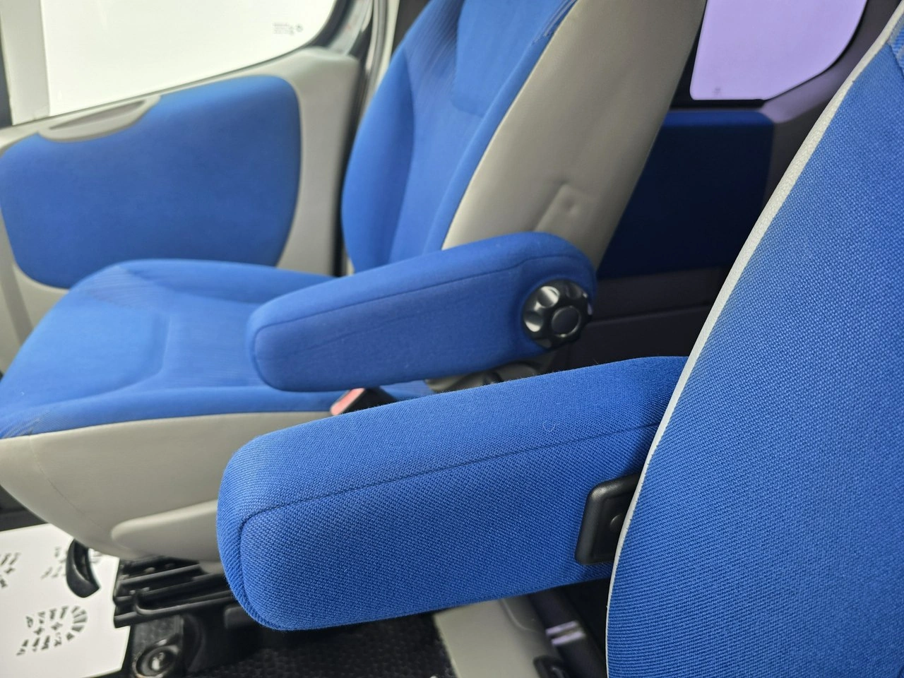 Opel Vivaro - Zdjęcie 20