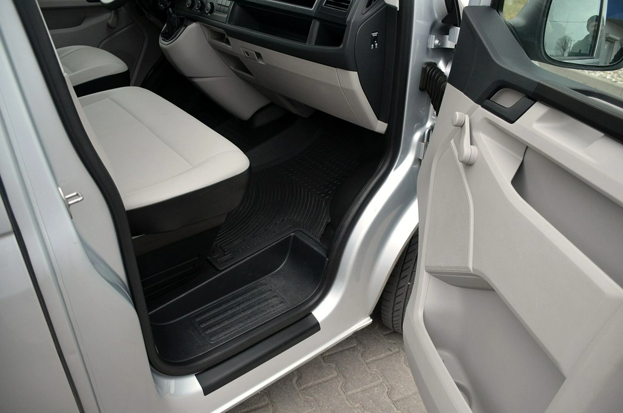 Volkswagen Transporter - Zdjęcie 16