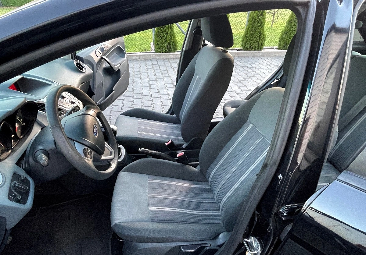 Ford Fiesta - Zdjęcie 12