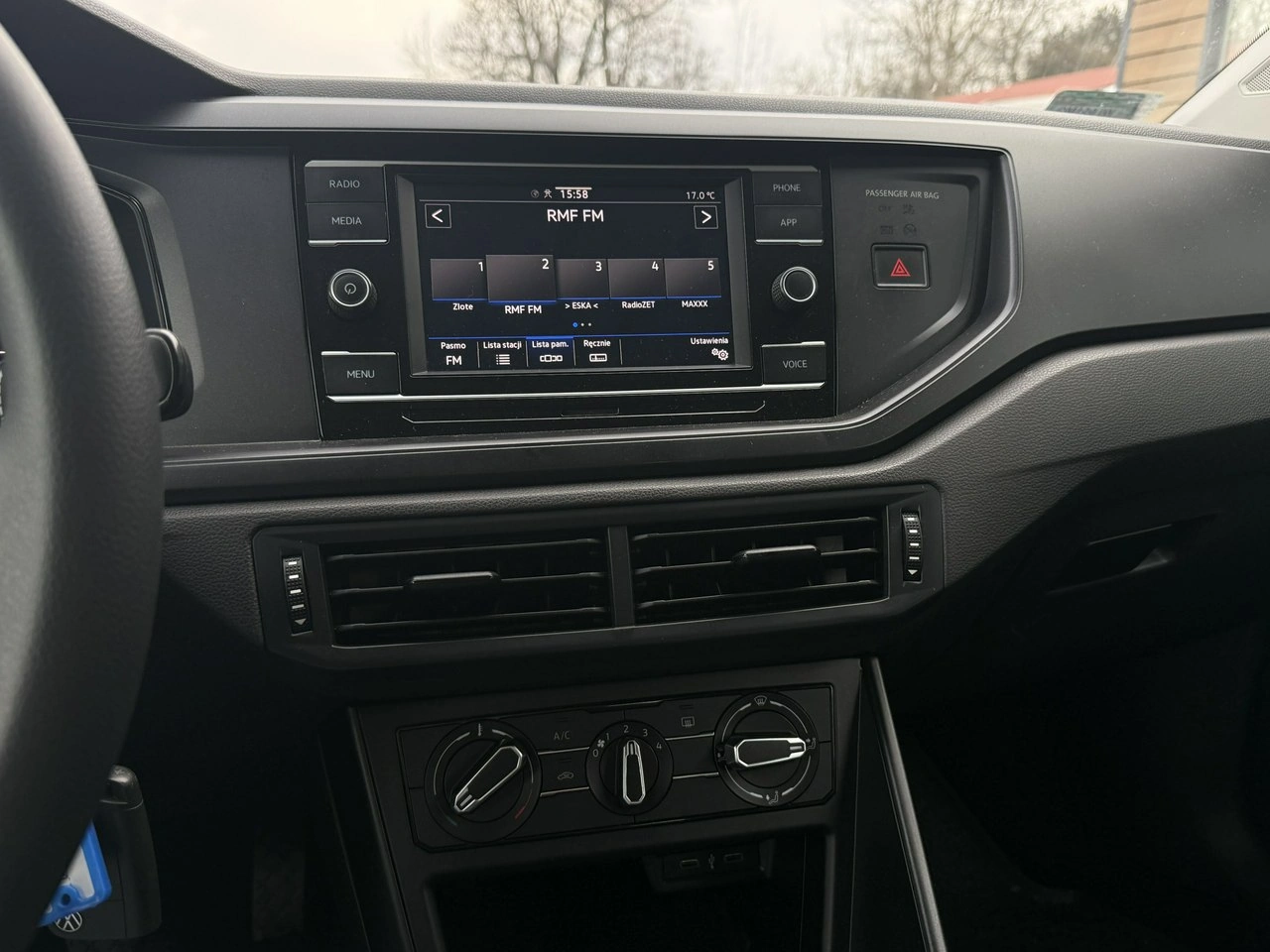 Volkswagen Polo - Zdjęcie 12