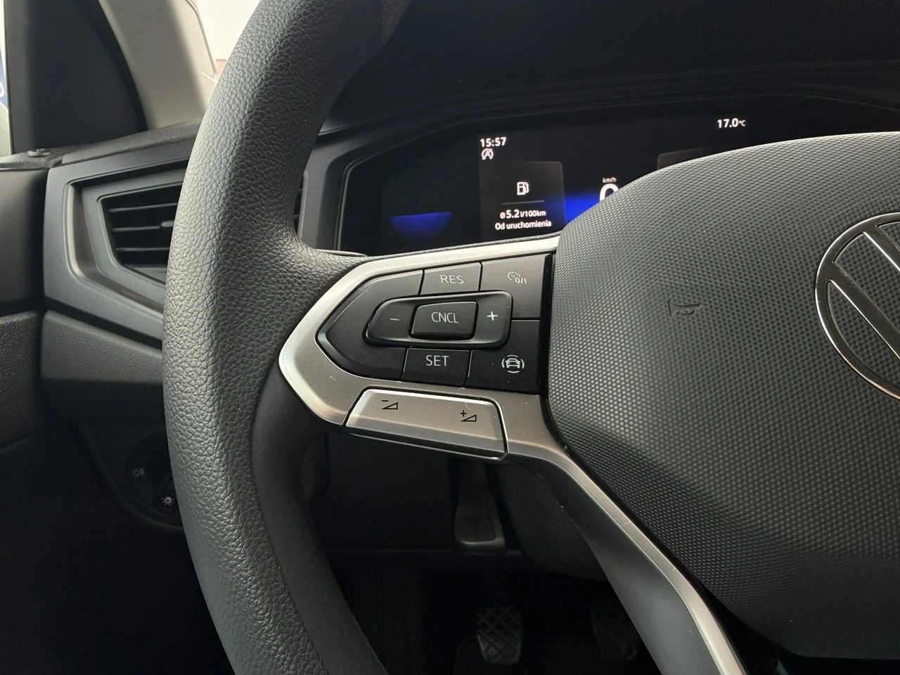 Volkswagen Polo - Zdjęcie 9