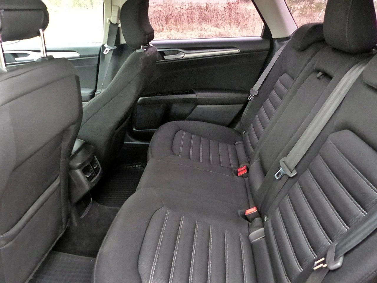 Ford Mondeo - Zdjęcie 22